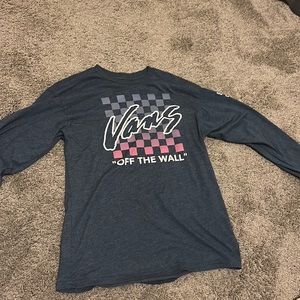 (NEVER WORN) ADULT MEDIUM VANS LONG SLEEVE TEE